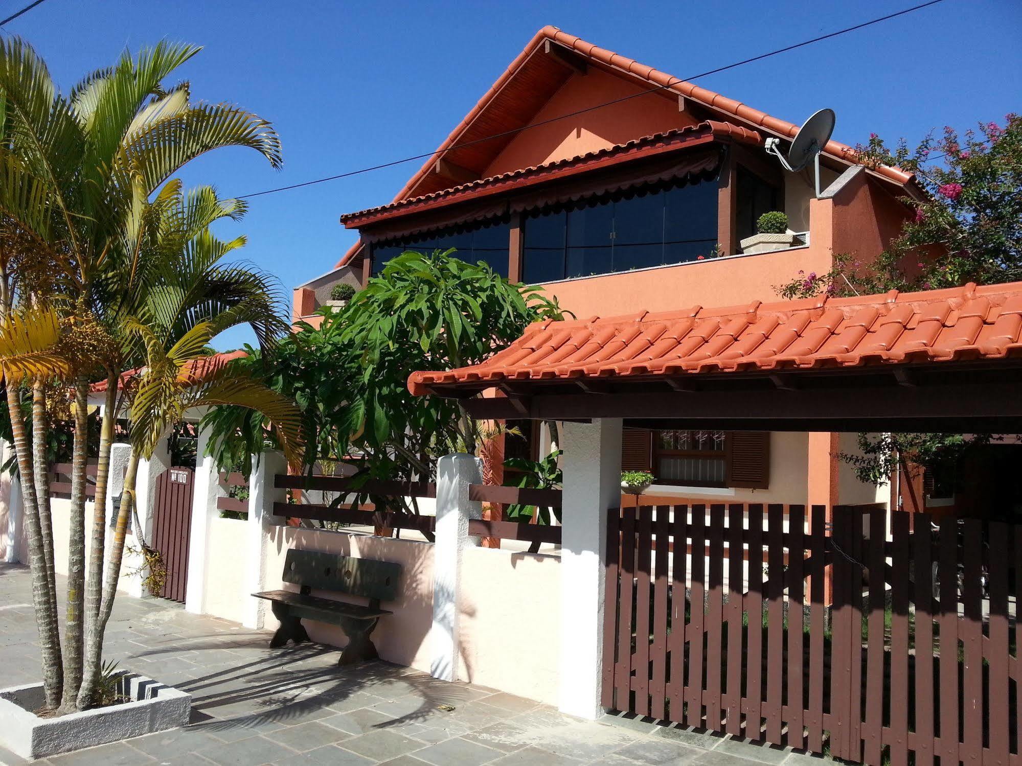 Itauna Hostel *